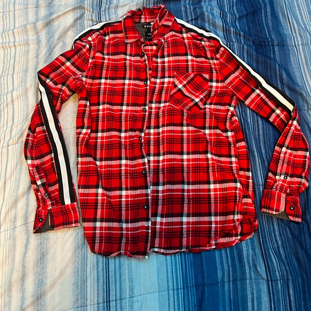 Stylish Flannel - Picture 2 of 3